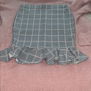 Elegant Checkered Pencil Skirt with Ruffle Hem